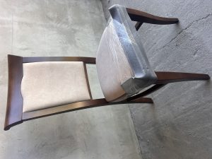 Elegáns étkező szék dió színben Gt 9150 szövettel bükkfa étkező szék